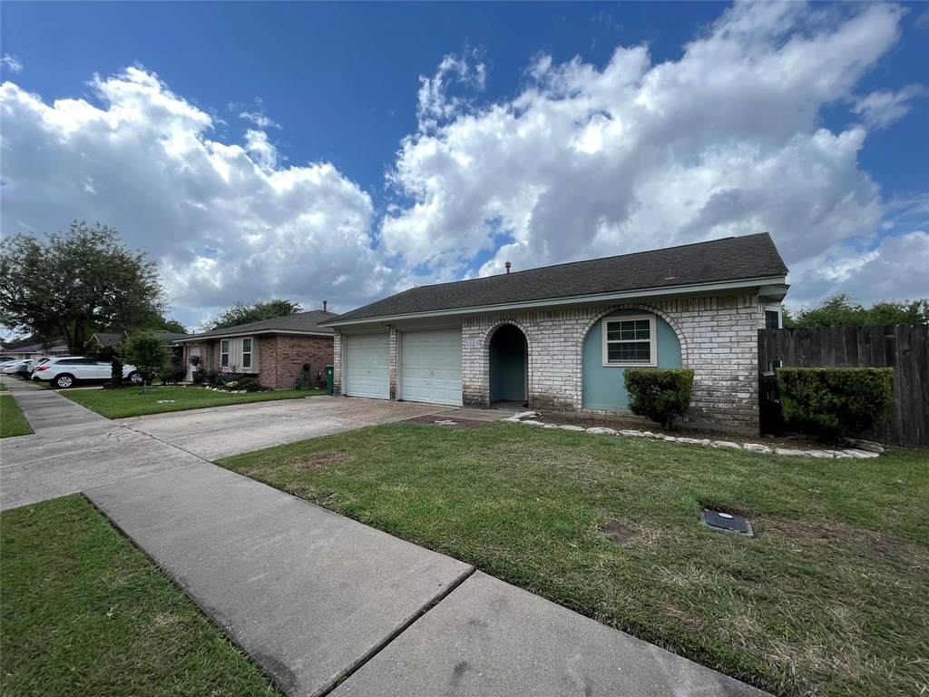 1303 Sigma Street - Photo 1
