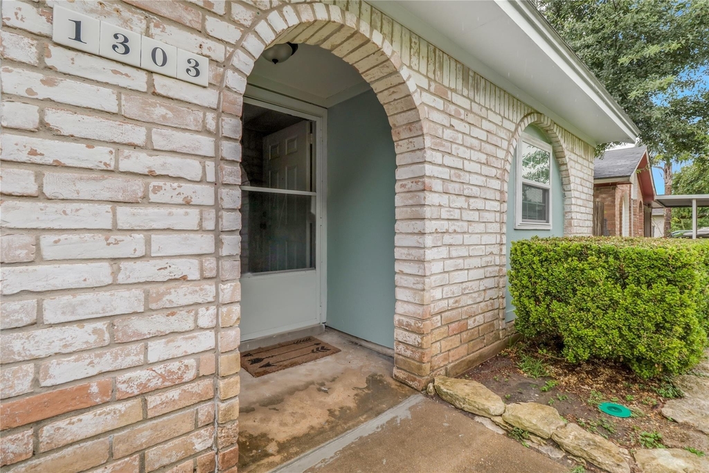 1303 Sigma Street - Photo 2