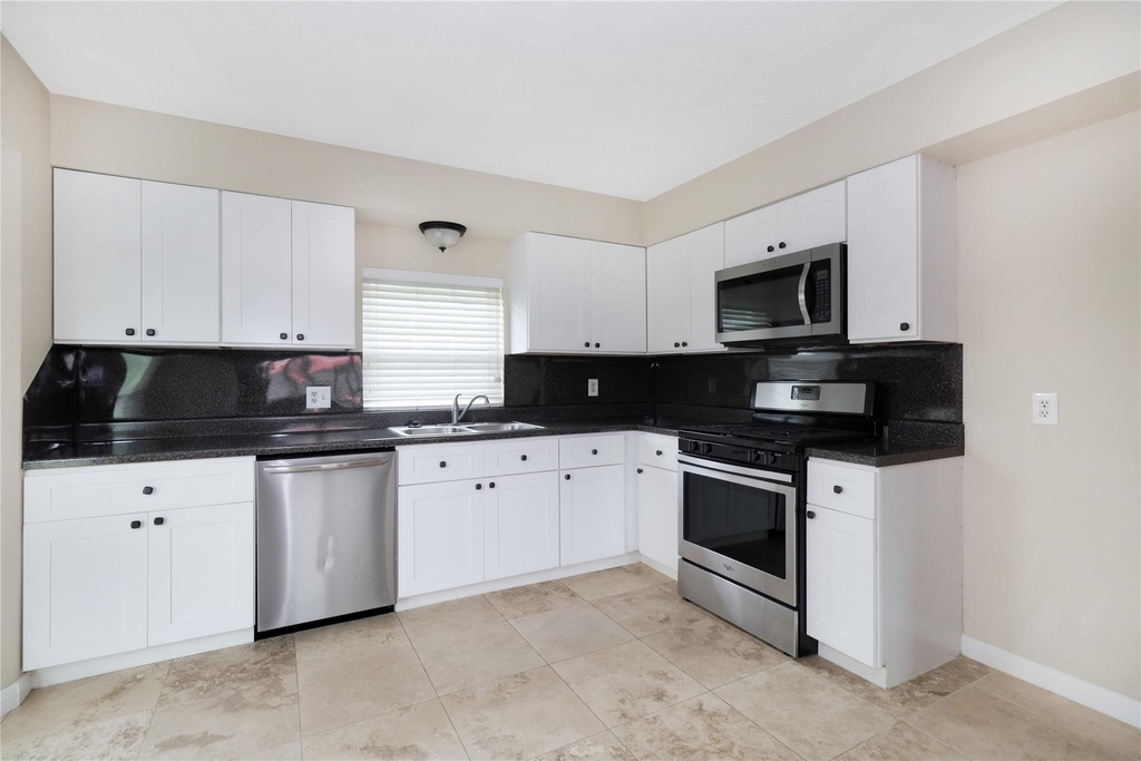 1303 Sigma Street - Photo 8