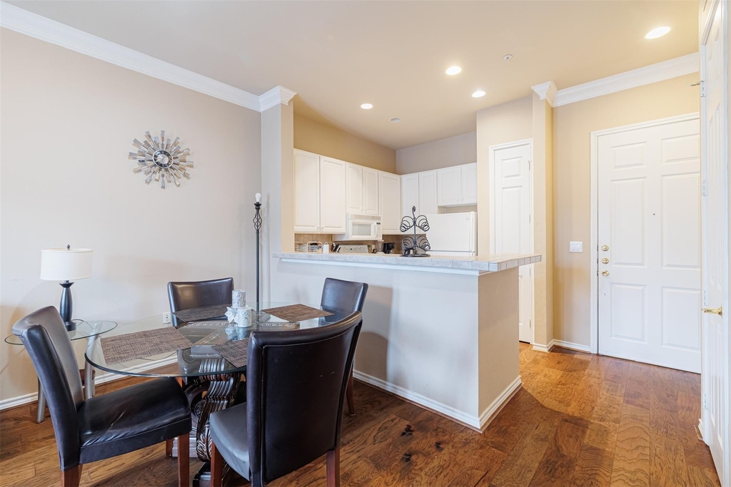 2400 Mccue Road - Photo 2