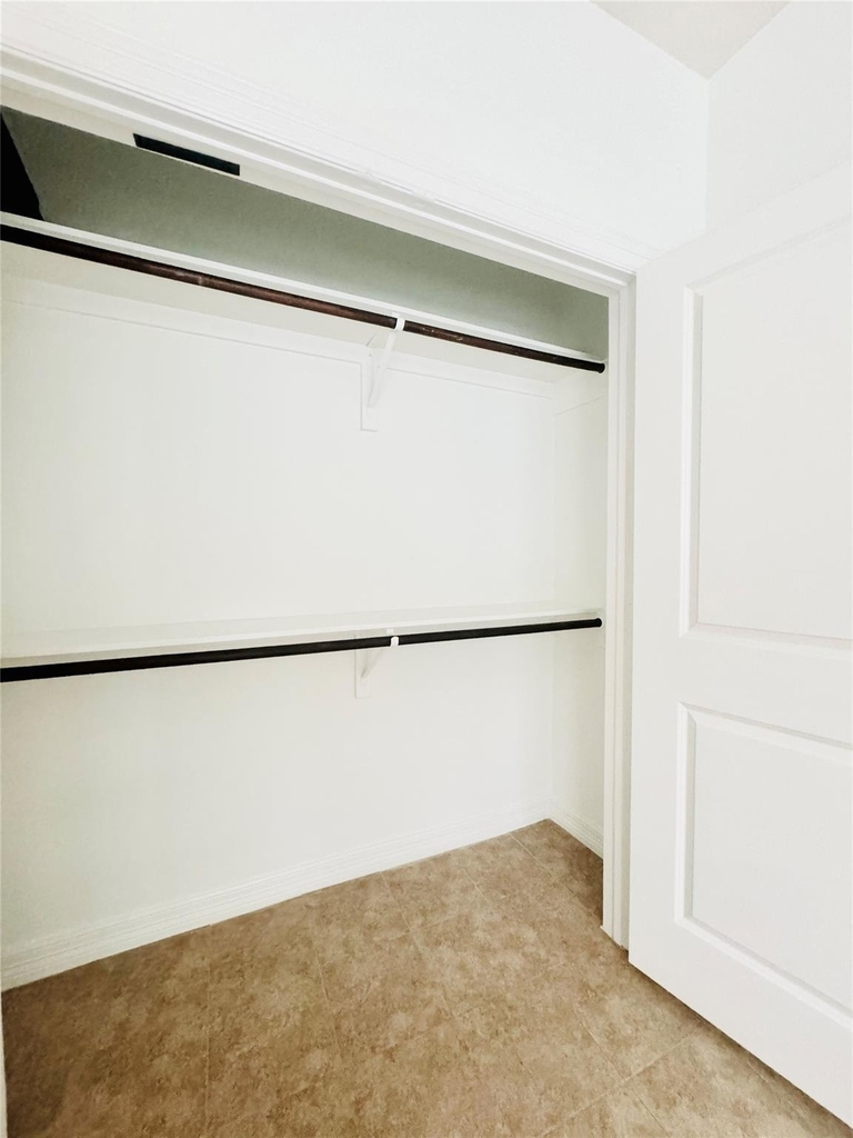 3846 Center Street - Photo 32