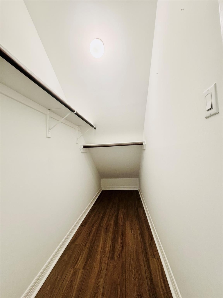 3846 Center Street - Photo 6