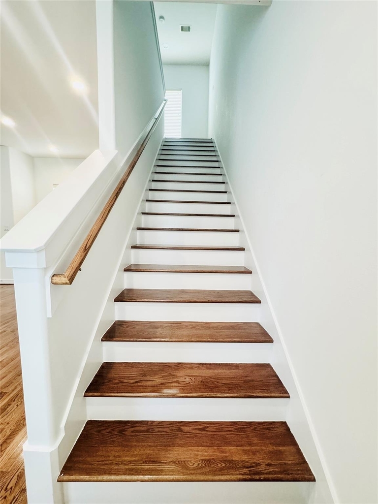 3846 Center Street - Photo 22
