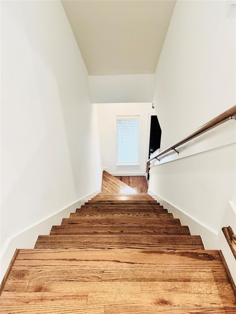 3846 Center Street - Photo 15