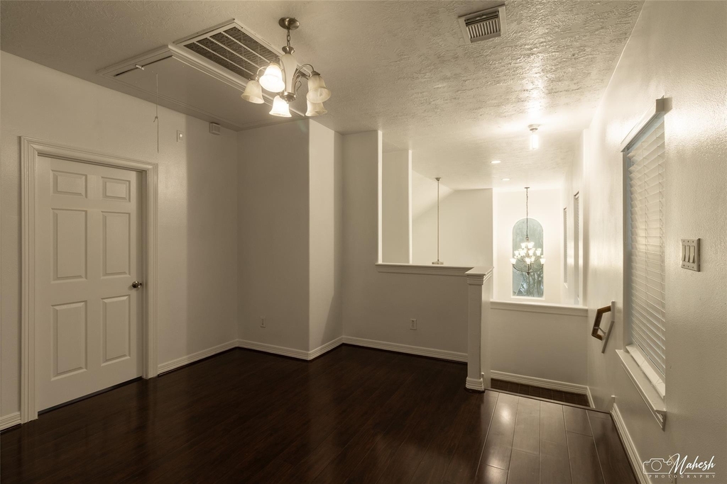 10904 Panther Court - Photo 12