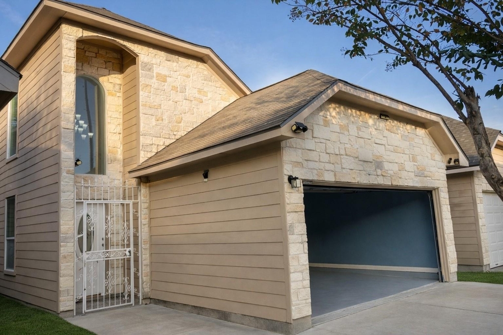 10904 Panther Court - Photo 4