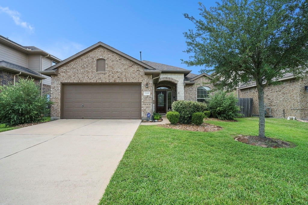 2449 Pamplona Lane - Photo 0