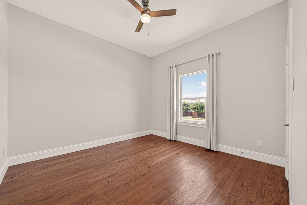 2211 Silverbonnet Street - Photo 20