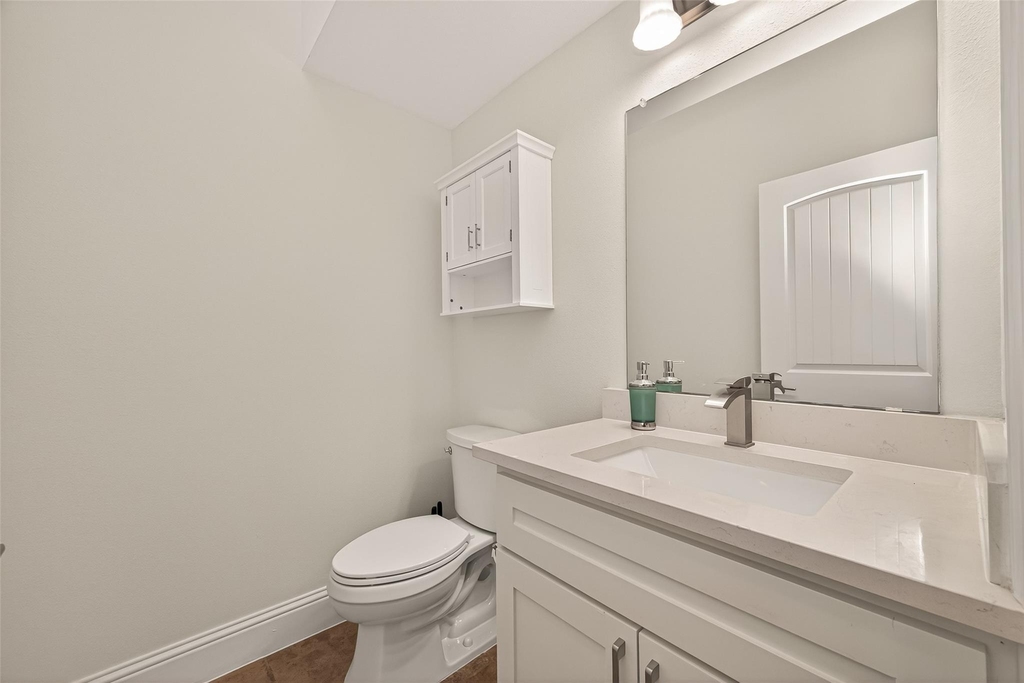 2211 Silverbonnet Street - Photo 18
