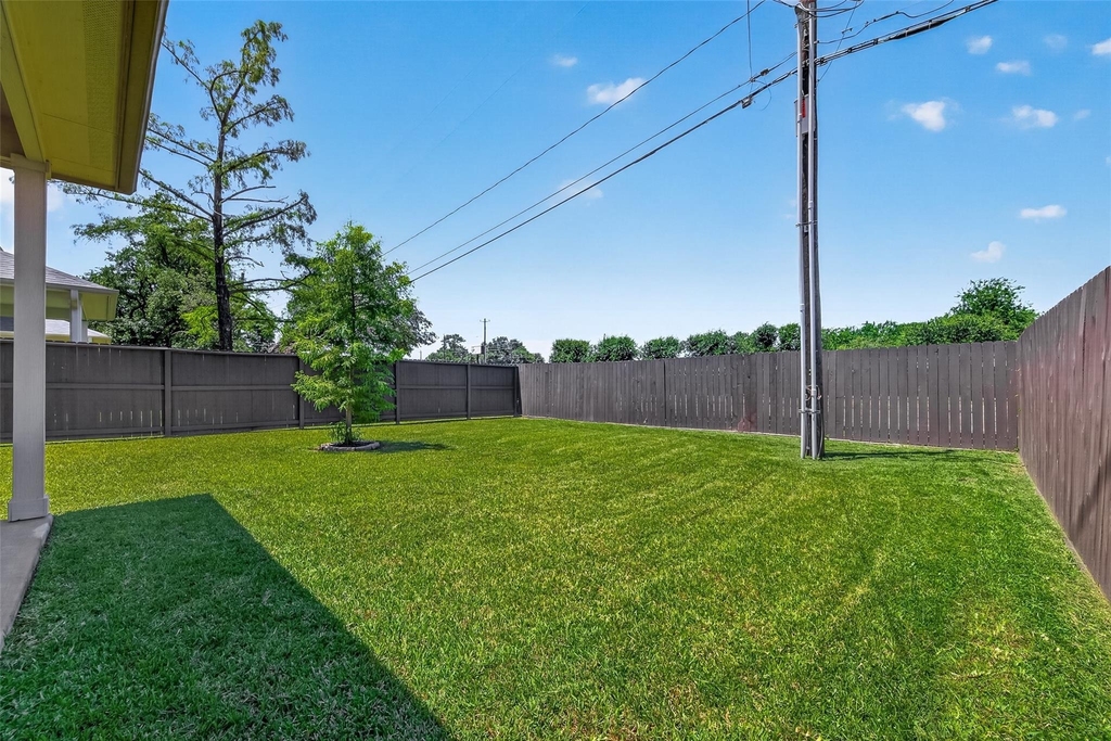 2211 Silverbonnet Street - Photo 35