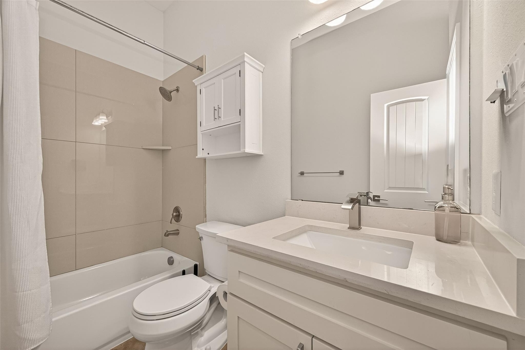 2211 Silverbonnet Street - Photo 24
