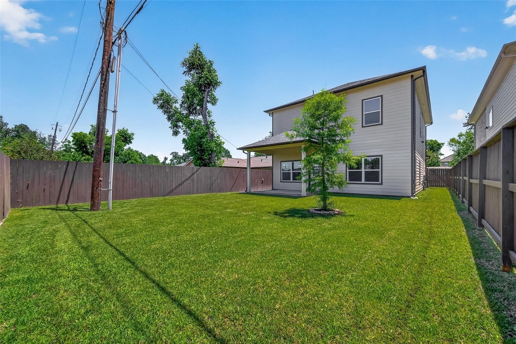 2211 Silverbonnet Street - Photo 36