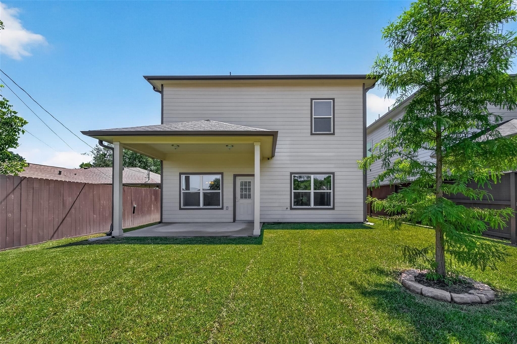 2211 Silverbonnet Street - Photo 37