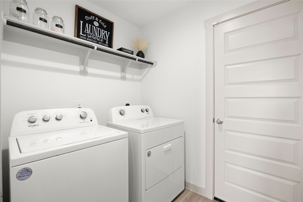1134 Della Lane - Photo 13
