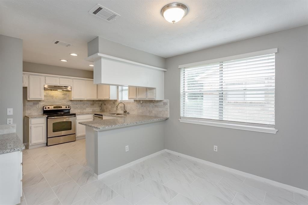 2715 Colony Drive - Photo 6