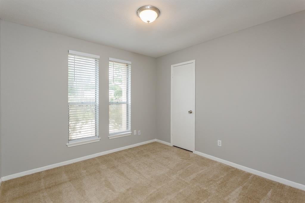 2715 Colony Drive - Photo 16