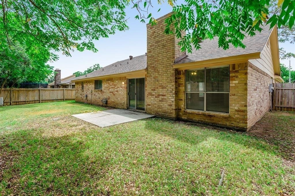 2715 Colony Drive - Photo 17