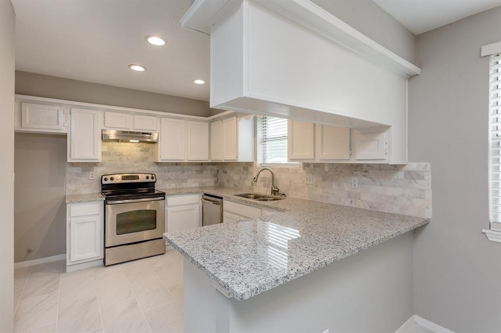 2715 Colony Drive - Photo 7
