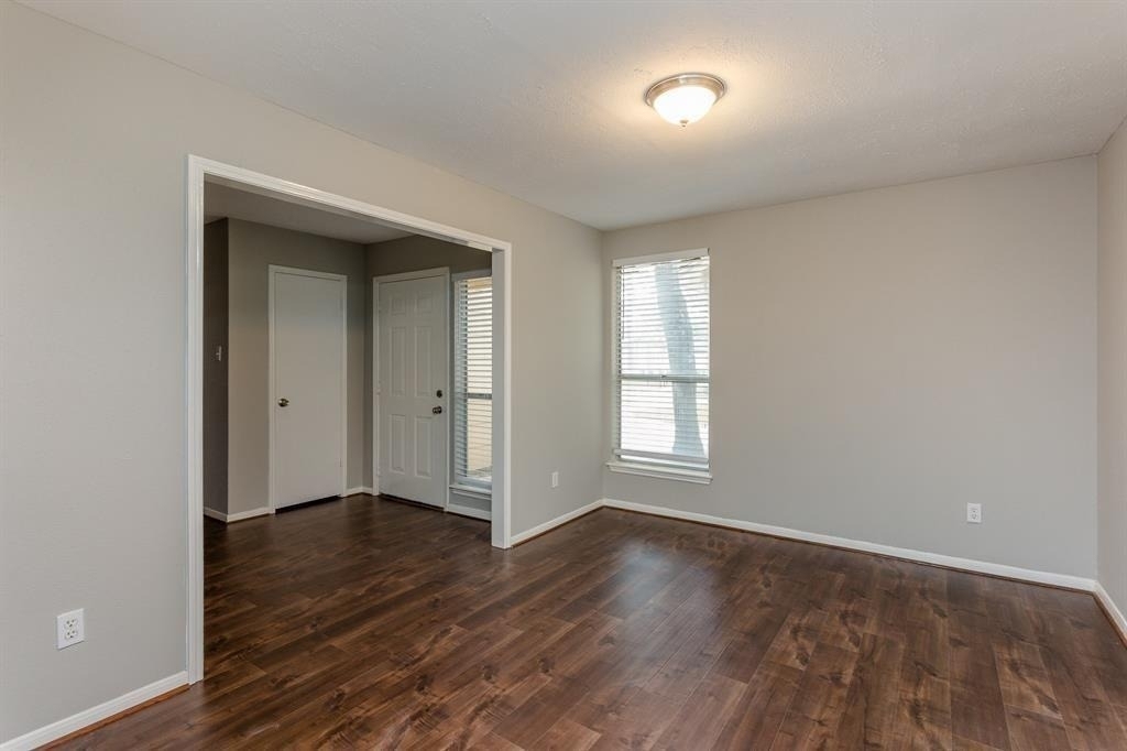 2715 Colony Drive - Photo 9