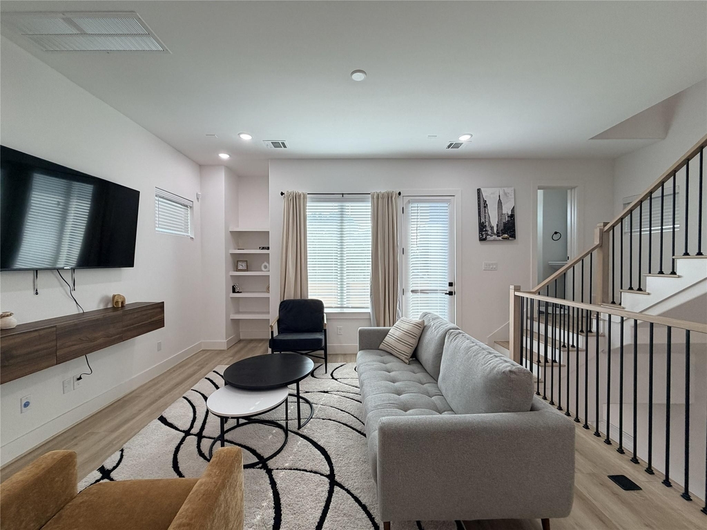 2706 Cochran Street - Photo 3