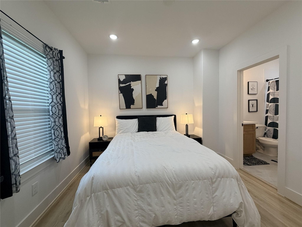 2706 Cochran Street - Photo 24