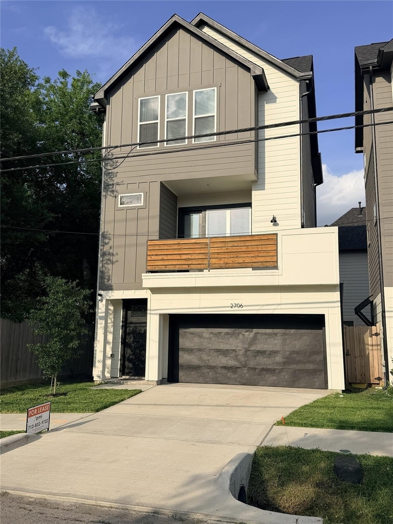 2706 Cochran Street - Photo 0