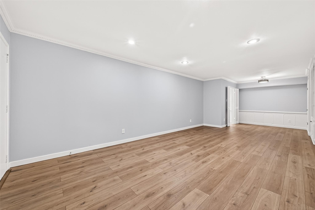359 N Post Oak Lane - Photo 4