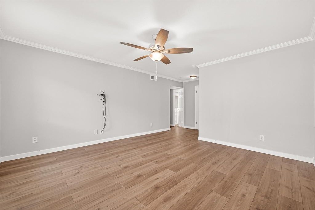 359 N Post Oak Lane - Photo 19