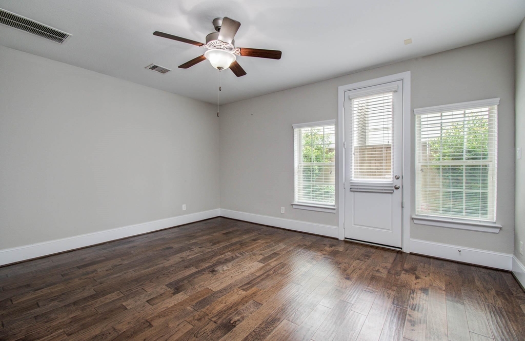 11023 Acorn Falls Drive - Photo 5
