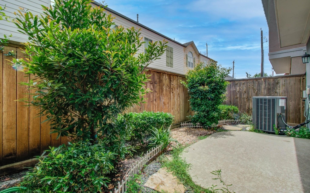 11023 Acorn Falls Drive - Photo 24