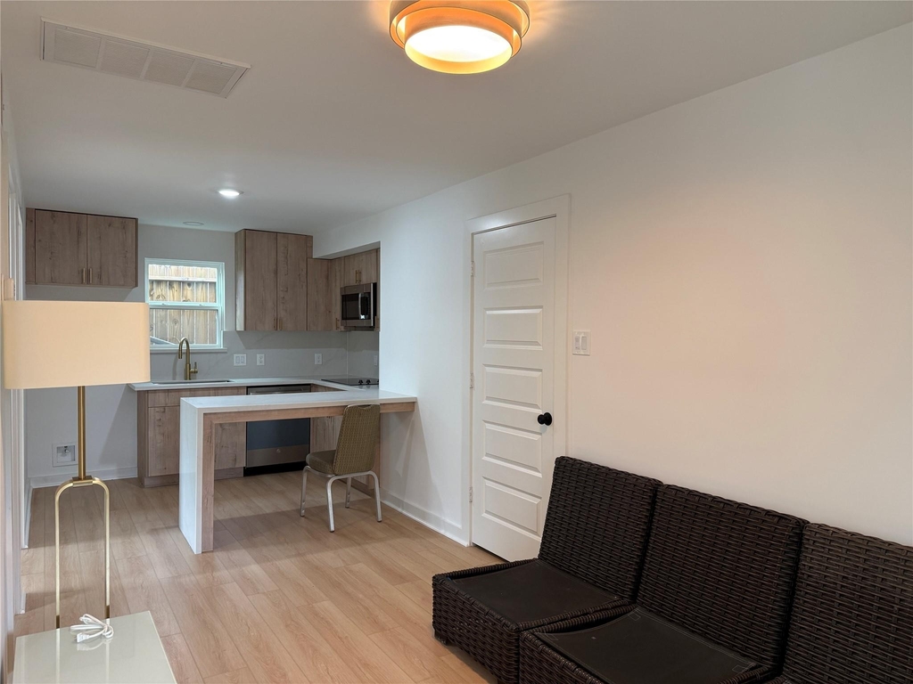 3617 Rosalie Street - Photo 1