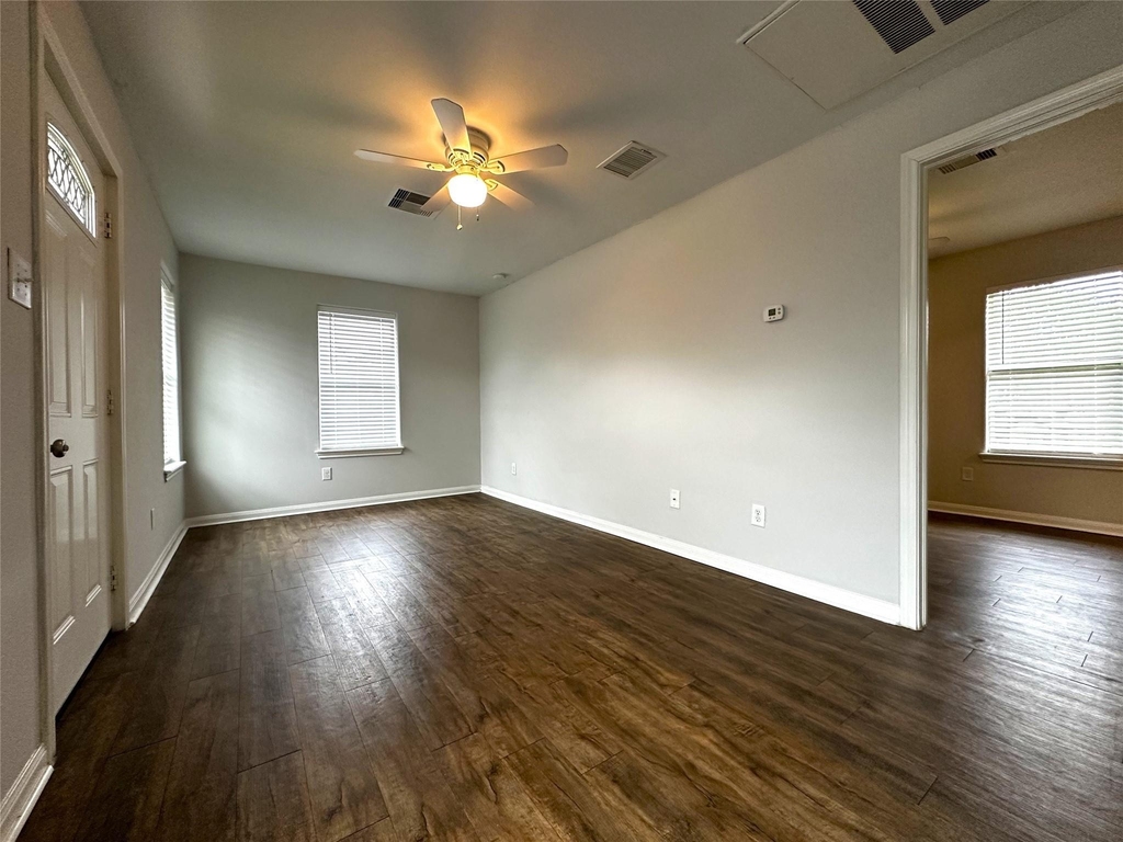 507 Houston Street - Photo 1