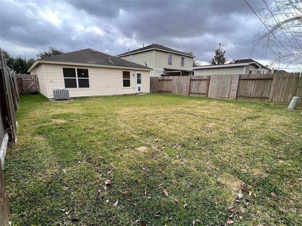 12007 Madison Oak Street - Photo 15