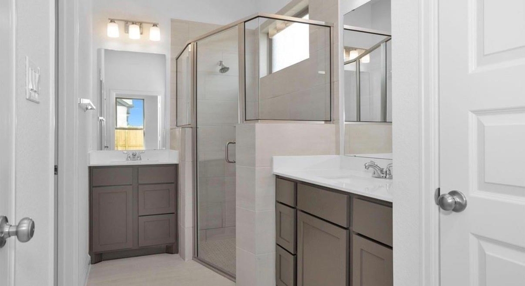 303 Eileen Drive - Photo 4