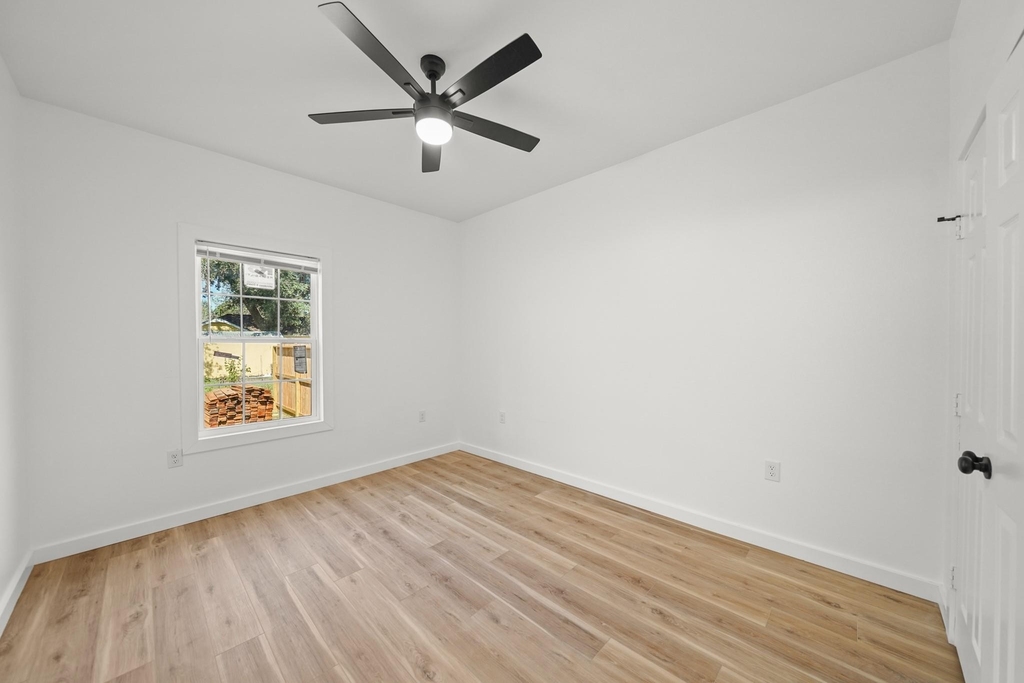 1512 W Blum Street - Photo 19