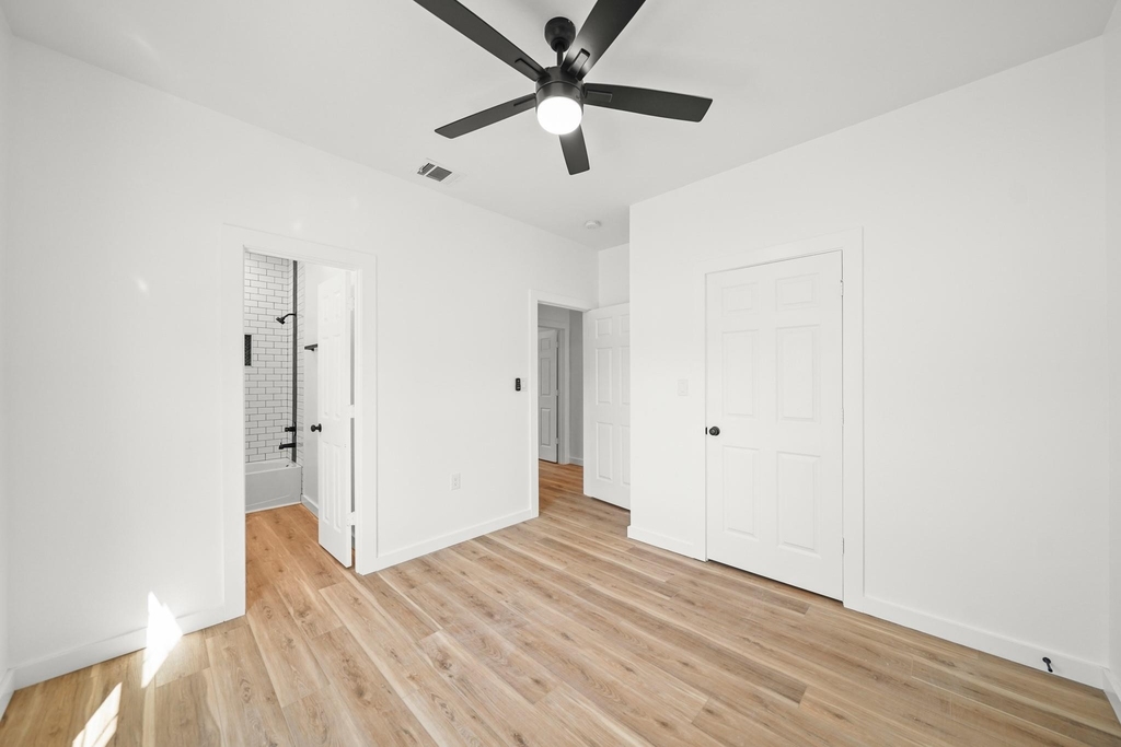 1512 W Blum Street - Photo 27