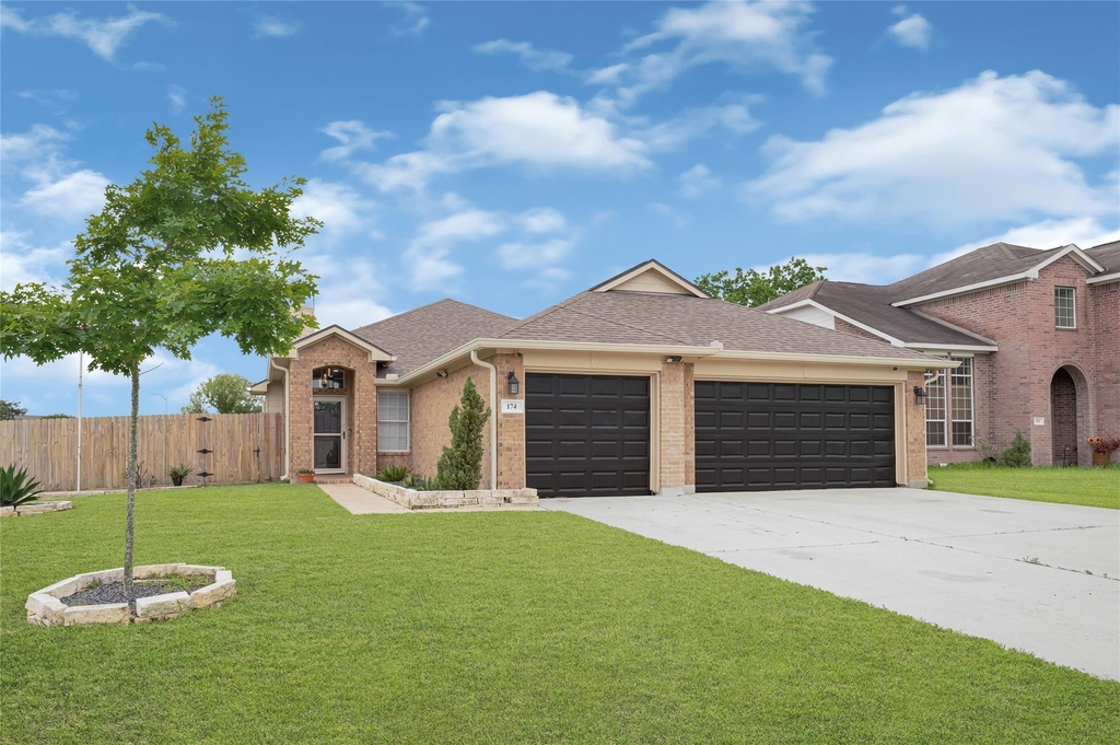 174 Horn Court - Photo 1
