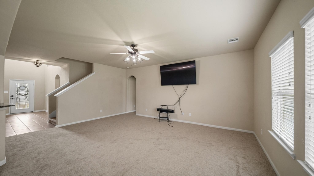 13092 Greenbriar - Photo 7