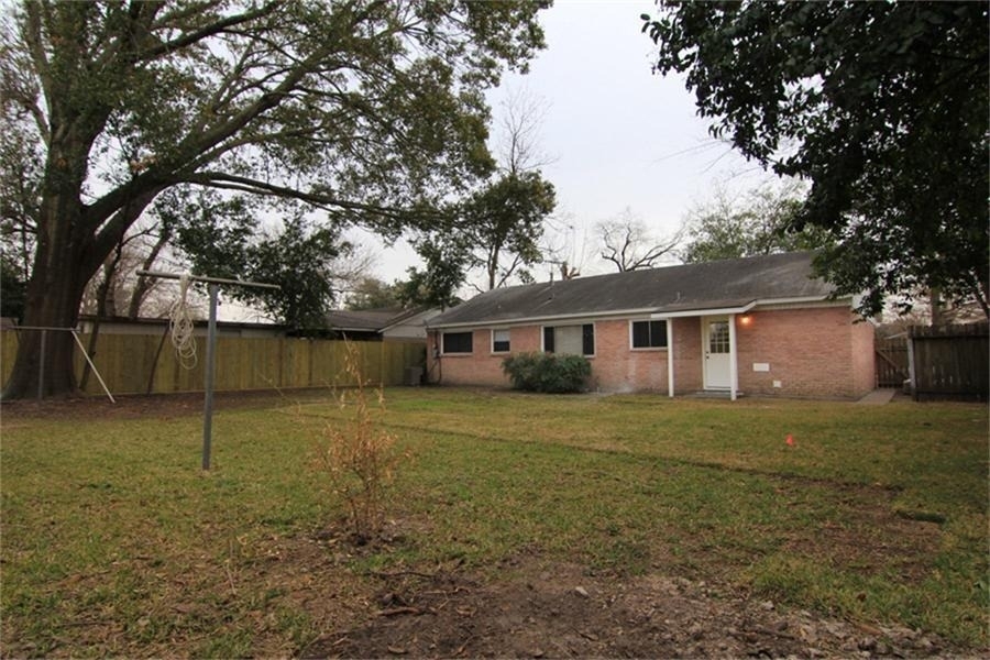 8526 Friendship Road - Photo 16