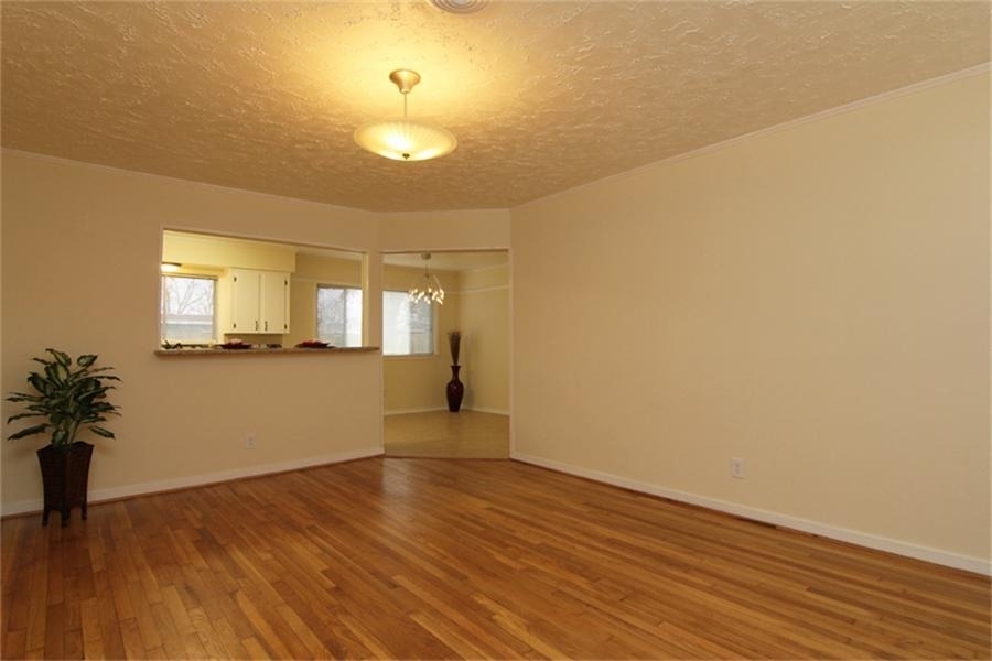8526 Friendship Road - Photo 4
