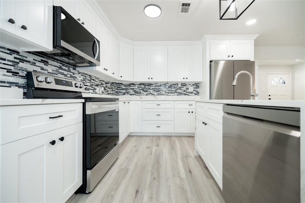 5027 Darnell Street - Photo 7