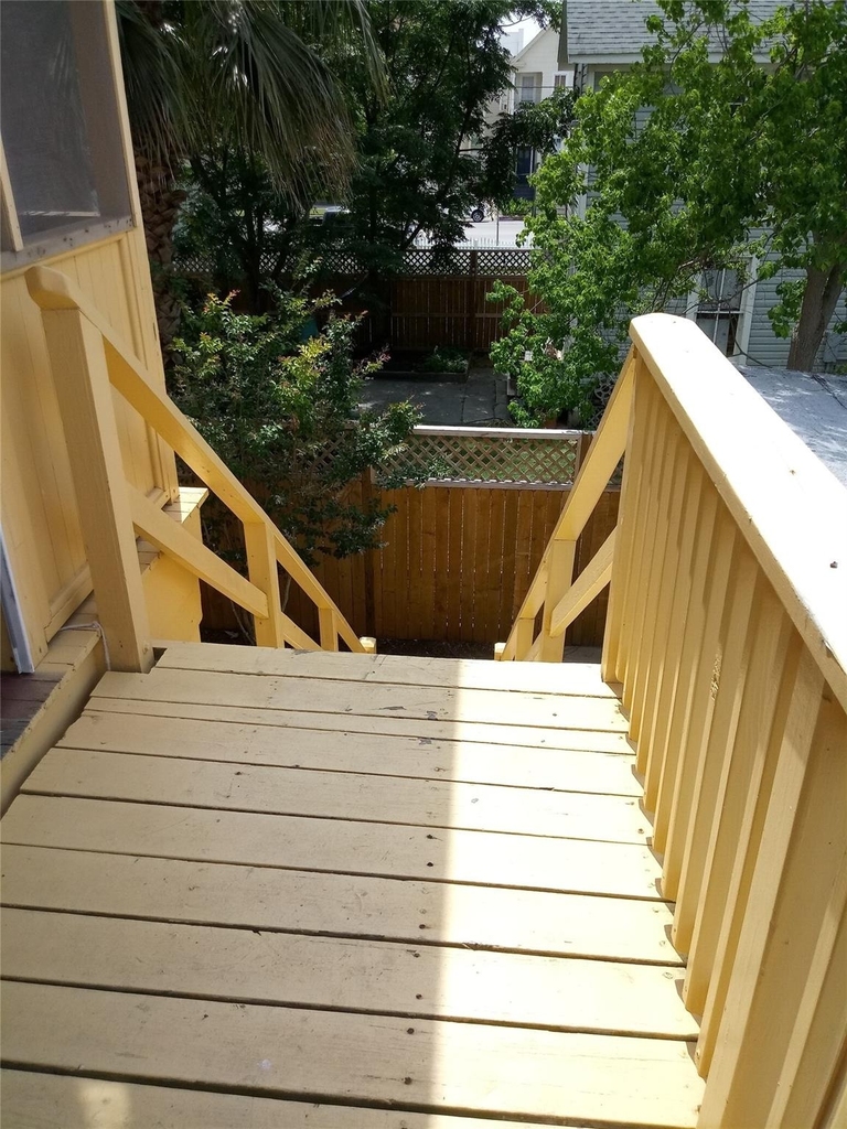 1818 Church - Photo 16