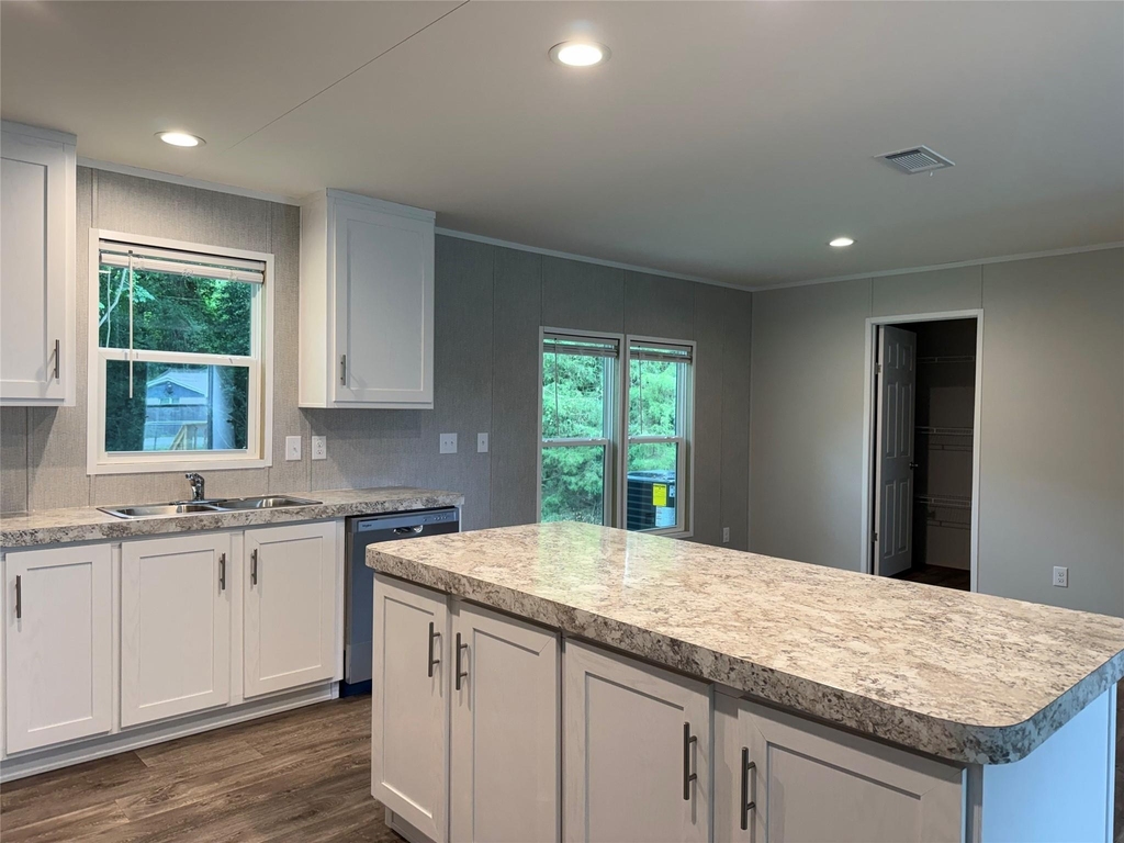 5622 Killough Street - Photo 9