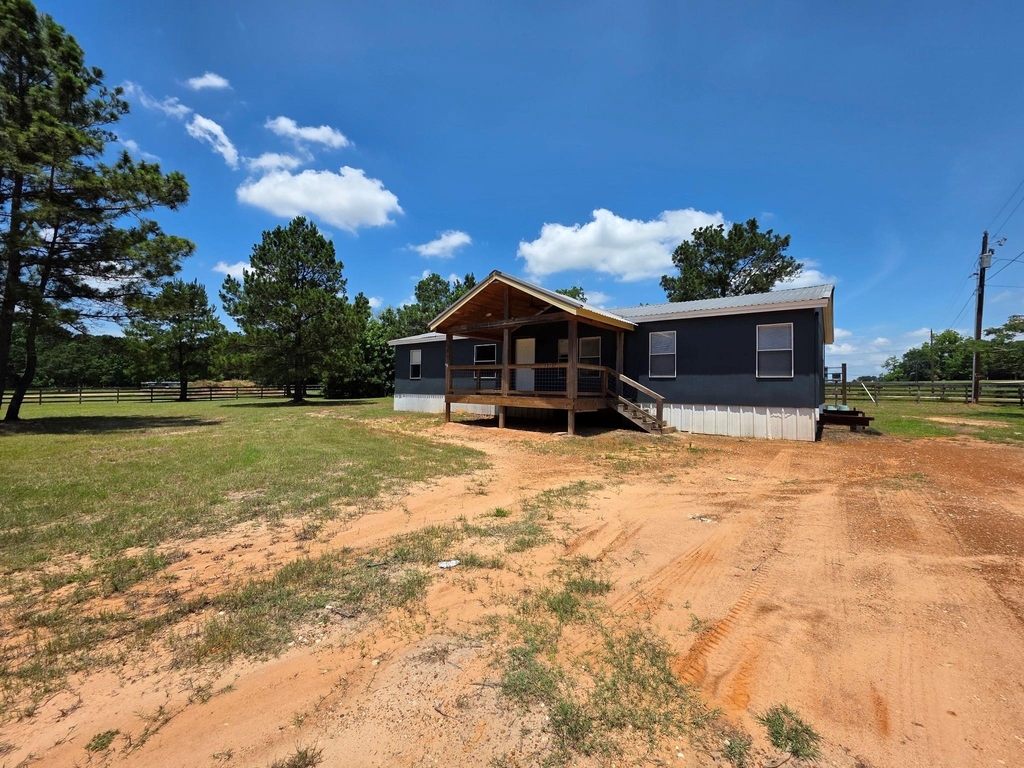 12121 Old County Road - Photo 0