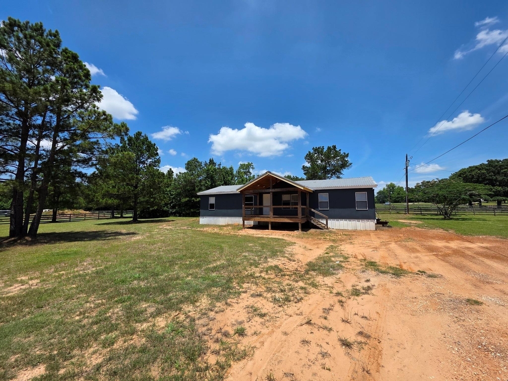 12121 Old County Road - Photo 2