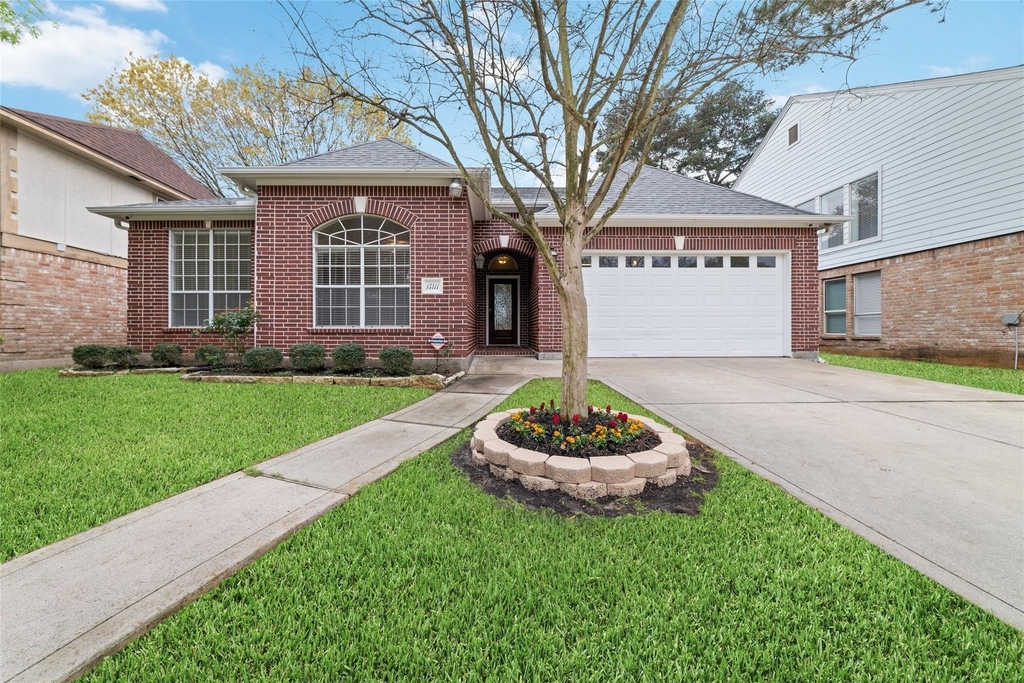 13311 Duke Of York Lane - Photo 0