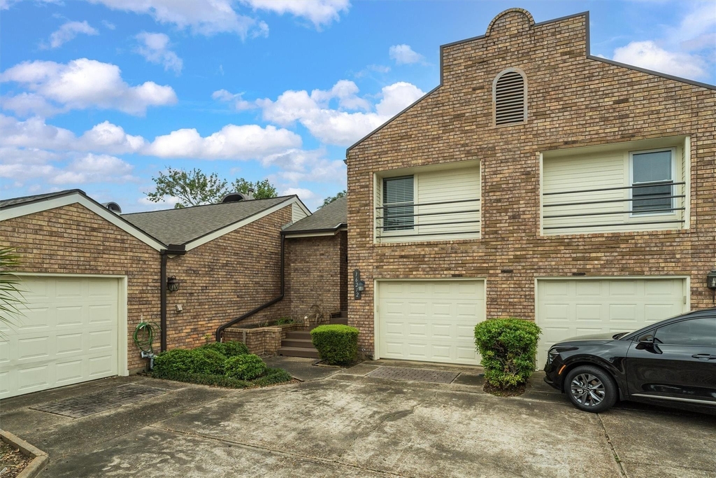 16212 Seahorse Drive - Photo 1