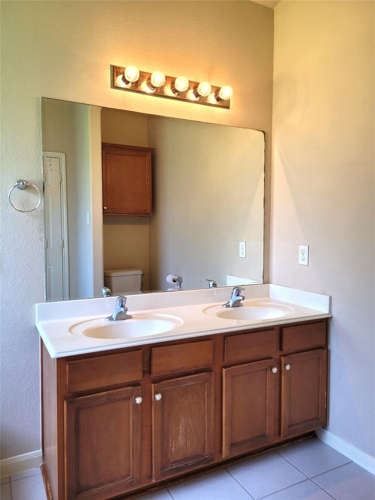 6042 Starbrook Creek Drive - Photo 12