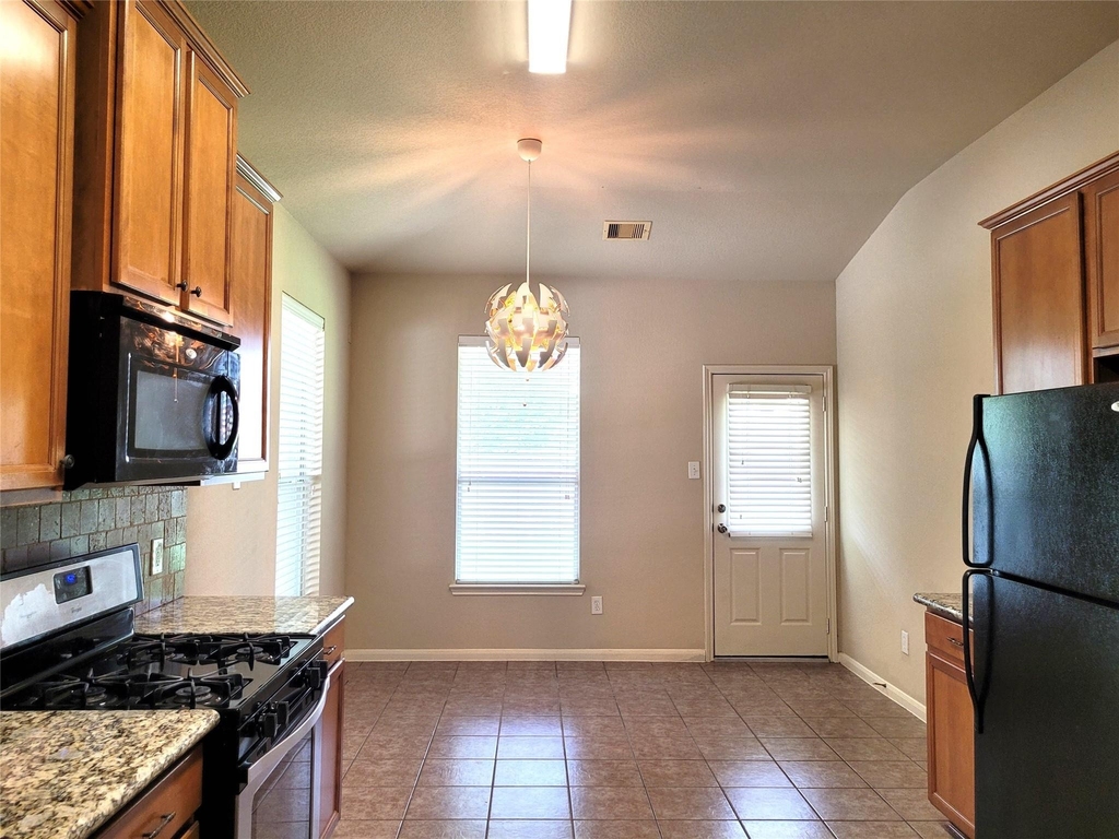 6042 Starbrook Creek Drive - Photo 6