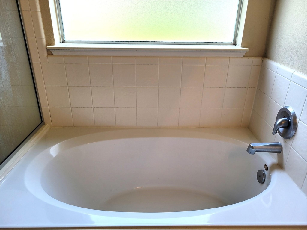 6042 Starbrook Creek Drive - Photo 15